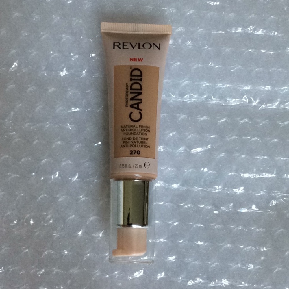 🐶 $4 🐶 Revlon Candid Foundation 270 Beige